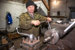 Один из лучших работников ООО «Усольское» токарь Алексей Чучалин.