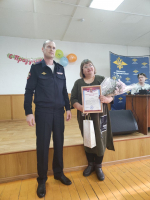 Жительница Абана спасла пенсионерку от мошенников