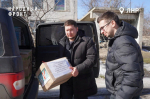 Ребята из детского сада Красноярского края передали воспитанникам семейного центра города Свердловска подарки